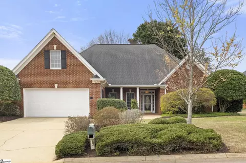 102 Bouchillion Dr, Greenville, SC 29615