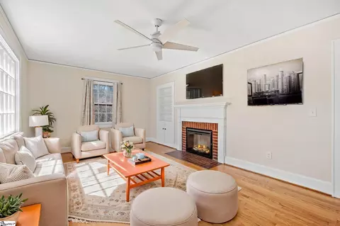 Living - 201 Augusta St, Easley, SC 29640 photo 1 of 4