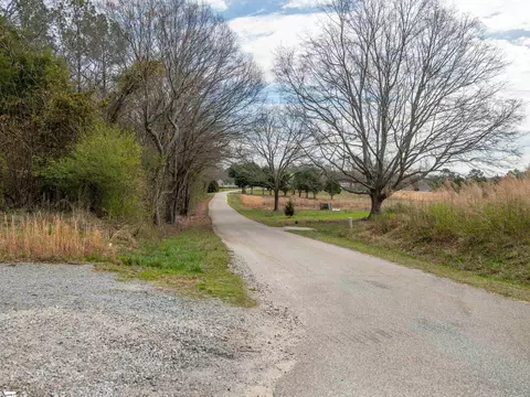 119 Arnold Rd, Pelzer, SC 29669 photo 17