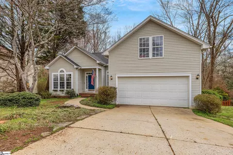 105 Poplar Springs Dr, Mauldin, SC 29662