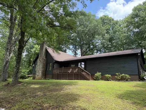 130 Dogwood Ter, Marietta, SC 29661