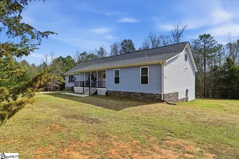 110 Axel Dr, Fountain Inn, SC 29644