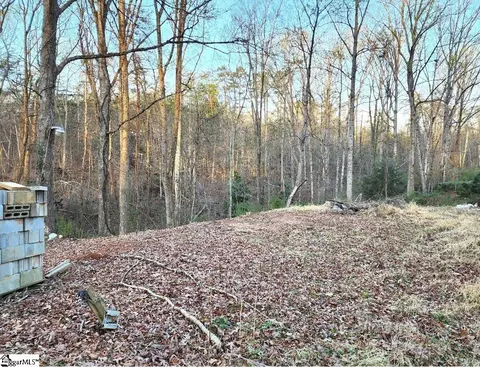 127 Casey Dr, Pickens, SC 29671