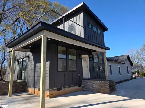 11 Hillhouse St, Greenville, SC 29605