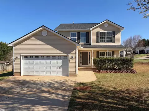 2 Ames Ct, Taylors, SC 29687