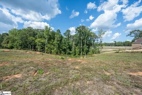 104 Topsail Dr, Anderson, SC 29625 photo 4