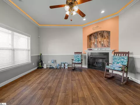 728 Cerons St, Moore, SC 29369 photo 6