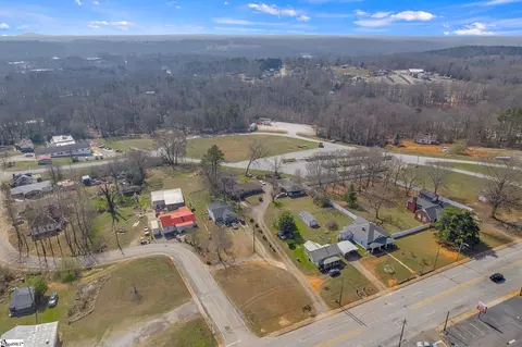599 W Main St, Pickens, SC 29671 photo 14