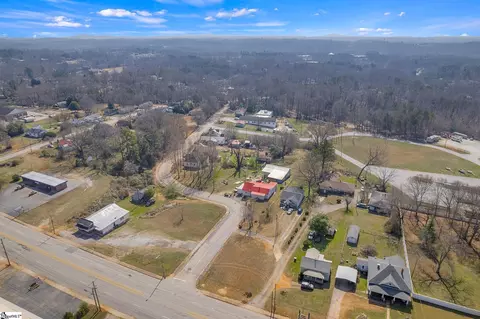 599 W Main St, Pickens, SC 29671 photo 15
