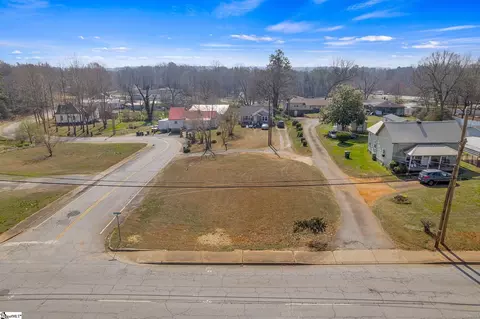 599 W Main St, Pickens, SC 29671 photo 9