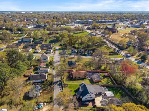 View/Area - 80 E Church St, Greer, SC 29651 photo 3 of 7