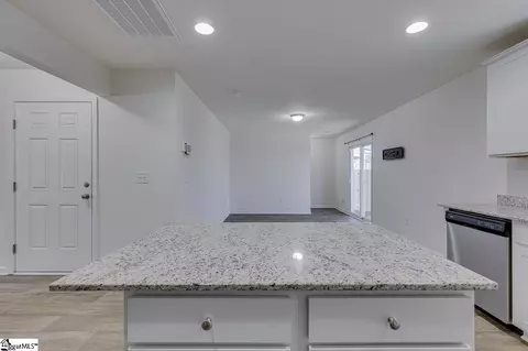 Entry Way - 439 Seaborn Cir, Pendleton, SC 29670 photo 2 of 4