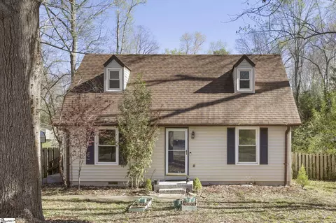 107 Corkwood Dr, Simpsonville, SC 29680