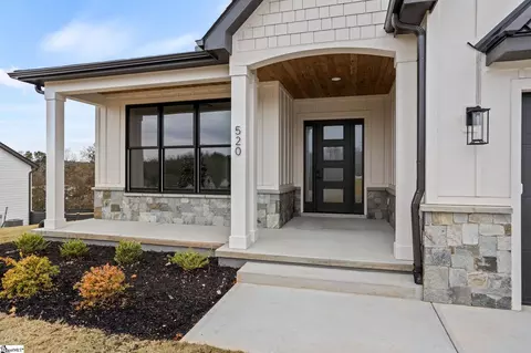 520 Rosedale Way, Seneca, SC 29672