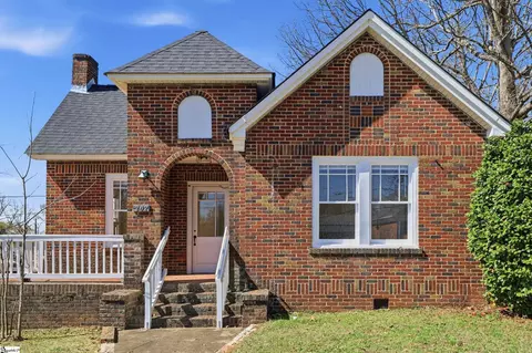 202 S 5th St, Easley, SC 29640