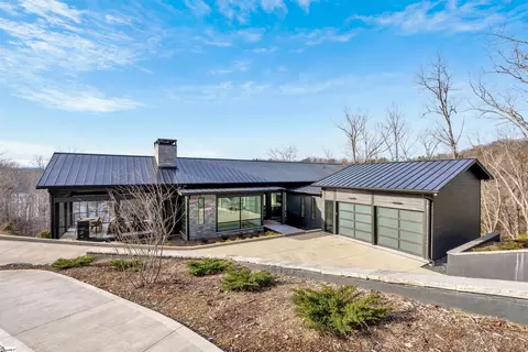 Exterior - 127 Crosswind Ct, Sunset, SC 29685 photo 2 of 10
