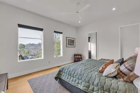Bedroom - 127 Crosswind Ct, Sunset, SC 29685 photo 4 of 5