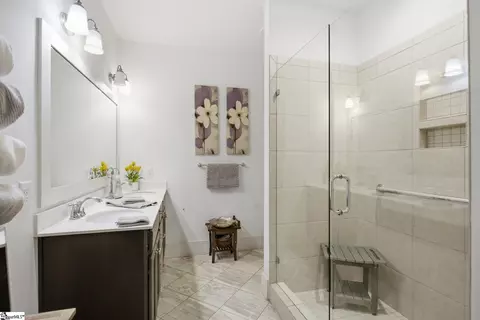 Bath - 126 Tuttle St, Clemson, SC 29631 photo 2 of 3