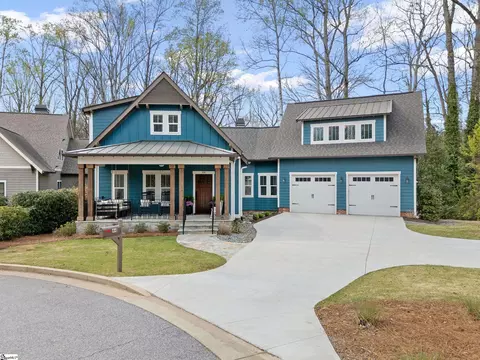 44 Primrose Ln, Greenville, SC 29607