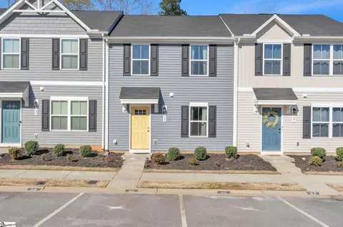 35 Tidworth Dr, Greer, SC 29651