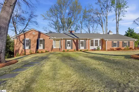 6 Broadmoor Dr, Greenville, SC 29615