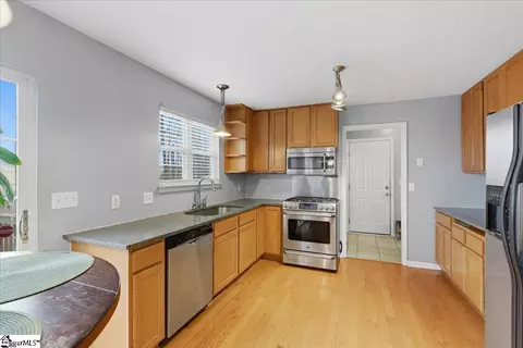 185 Commodore Dr, Duncan, SC 29334 photo 8
