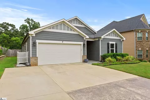 Exterior - 133 Redcroft Dr, Greer, SC 29651 photo 5 of 12