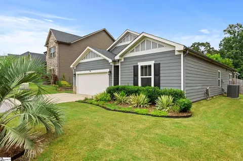Exterior - 133 Redcroft Dr, Greer, SC 29651 photo 4 of 12