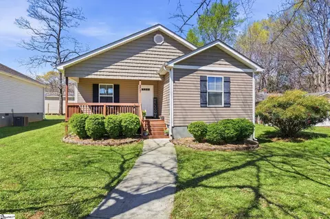 207 Ridgeway Dr, Greenville, SC 29607