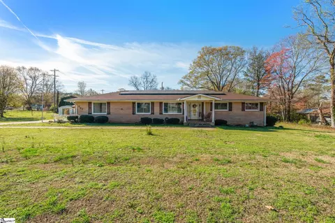 202 Park Rd, Belton, SC 29627