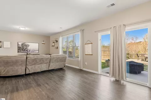 Living - 171 Caledonia Dr, Easley, SC 29642 photo 1 of 1