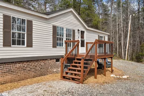 121 Wild Fern Rd, Seneca, SC 29678