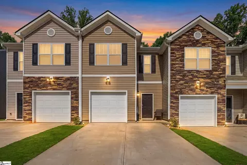 243 Sunriff Ct, Greer, SC 29651