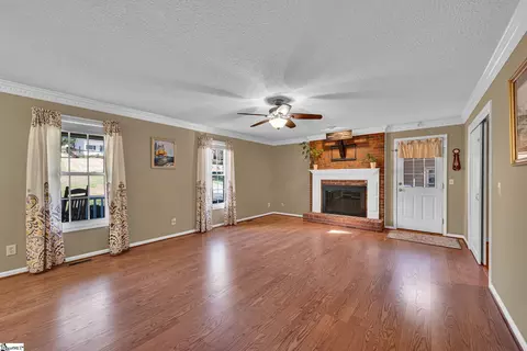 Living - 1024 Old Mill Rd, Easley, SC 29642 photo 2 of 5