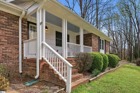 223 Meadow Ln, Easley, SC 29642 photo 3
