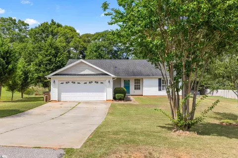 203 Turkey Trot Rd, Williamston, SC 29697