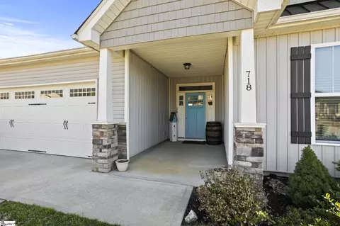 718 Corley Way, Greer, SC 29651 photo 2