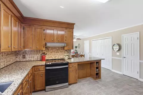 Kitchen - 209 Devon Way, Anderson, SC 29621 photo 4 of 4