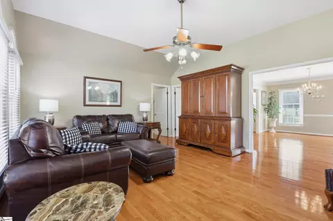 Living - 209 Devon Way, Anderson, SC 29621 photo 2 of 3