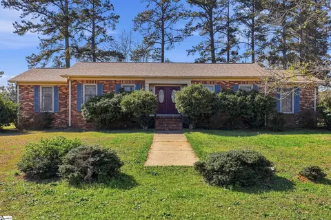 106 Oak Knoll Ter, Anderson, SC 29625
