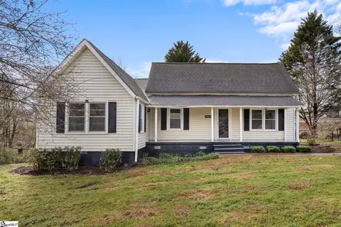 1 Frost St, Pelzer, SC 29669