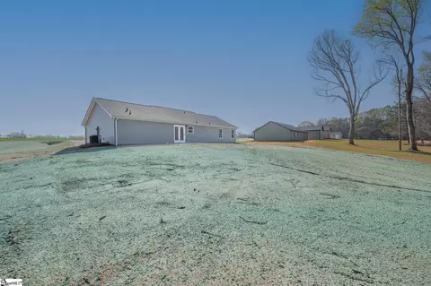 Exterior - 9892 Highway 252, Ware Shoals, SC 29692 photo 3 of 5
