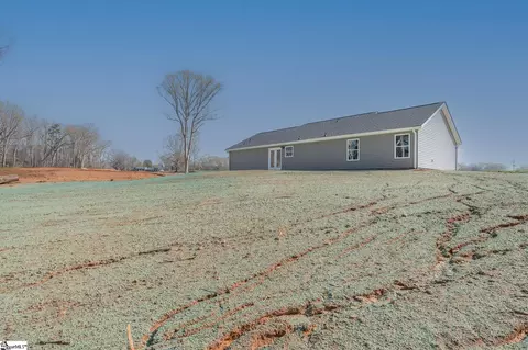Exterior - 9892 Highway 252, Ware Shoals, SC 29692 photo 4 of 5