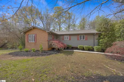 405 Bent Creek Dr, Greer, SC 29650