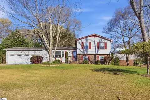 102 Benwood Dr, Simpsonville, SC 29680