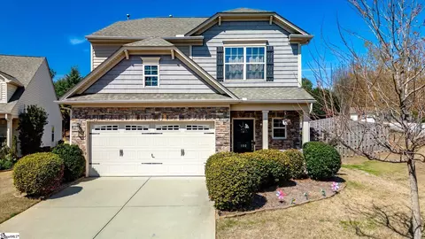 100 Romsey Cir, Simpsonville, SC 29681