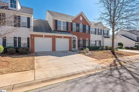 322 Majesty Ct, Greenville, SC 29615