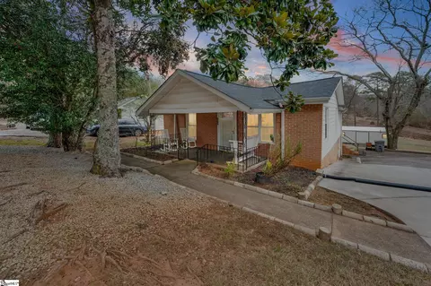 2817 Anderson Rd, Greenville, SC 29611