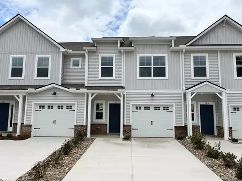 223 Crimson Tree Ct, Greenville, SC 29607
