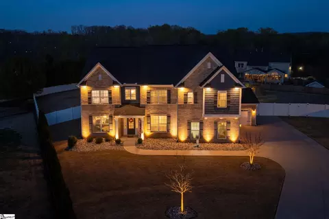 5 Dillmont Pl, Simpsonville, SC 29681